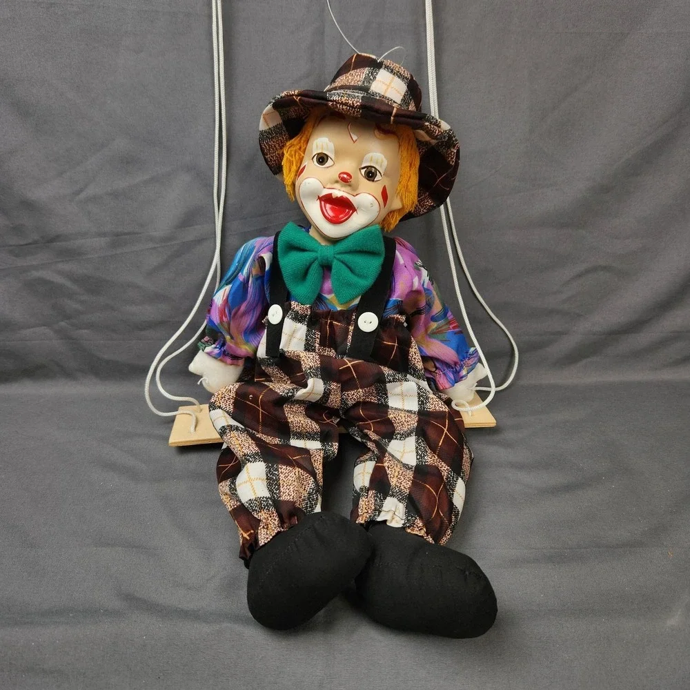 Vintage Monarch Collection Clown Porcelain 12